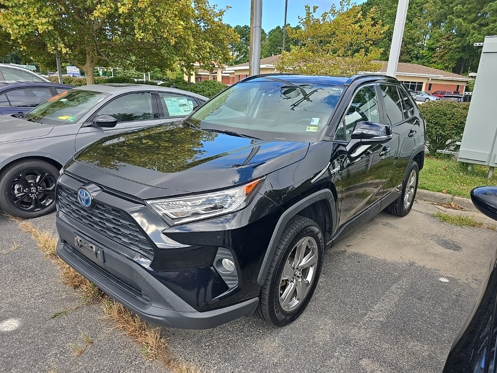 2021 Toyota RAV4 Hybrid XLE Premium photo 2