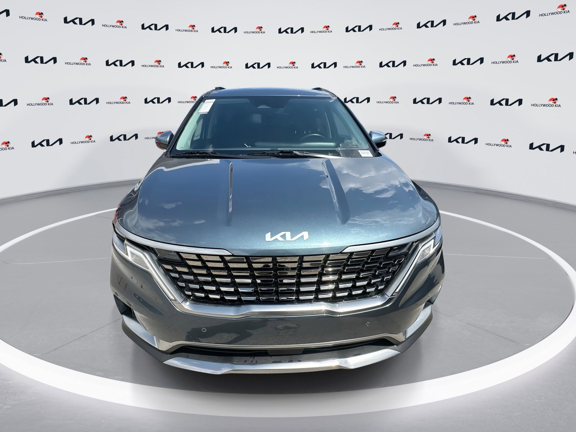 2024 Kia Carnival SX photo 3