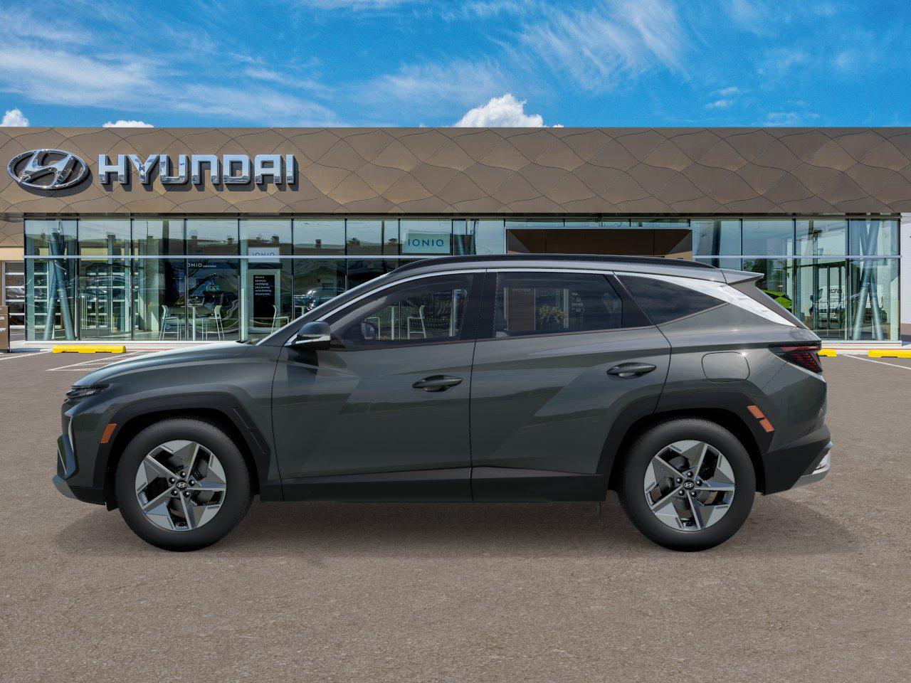 2026 Hyundai Tucson Hybrid SEL Convenience Sport photo 2