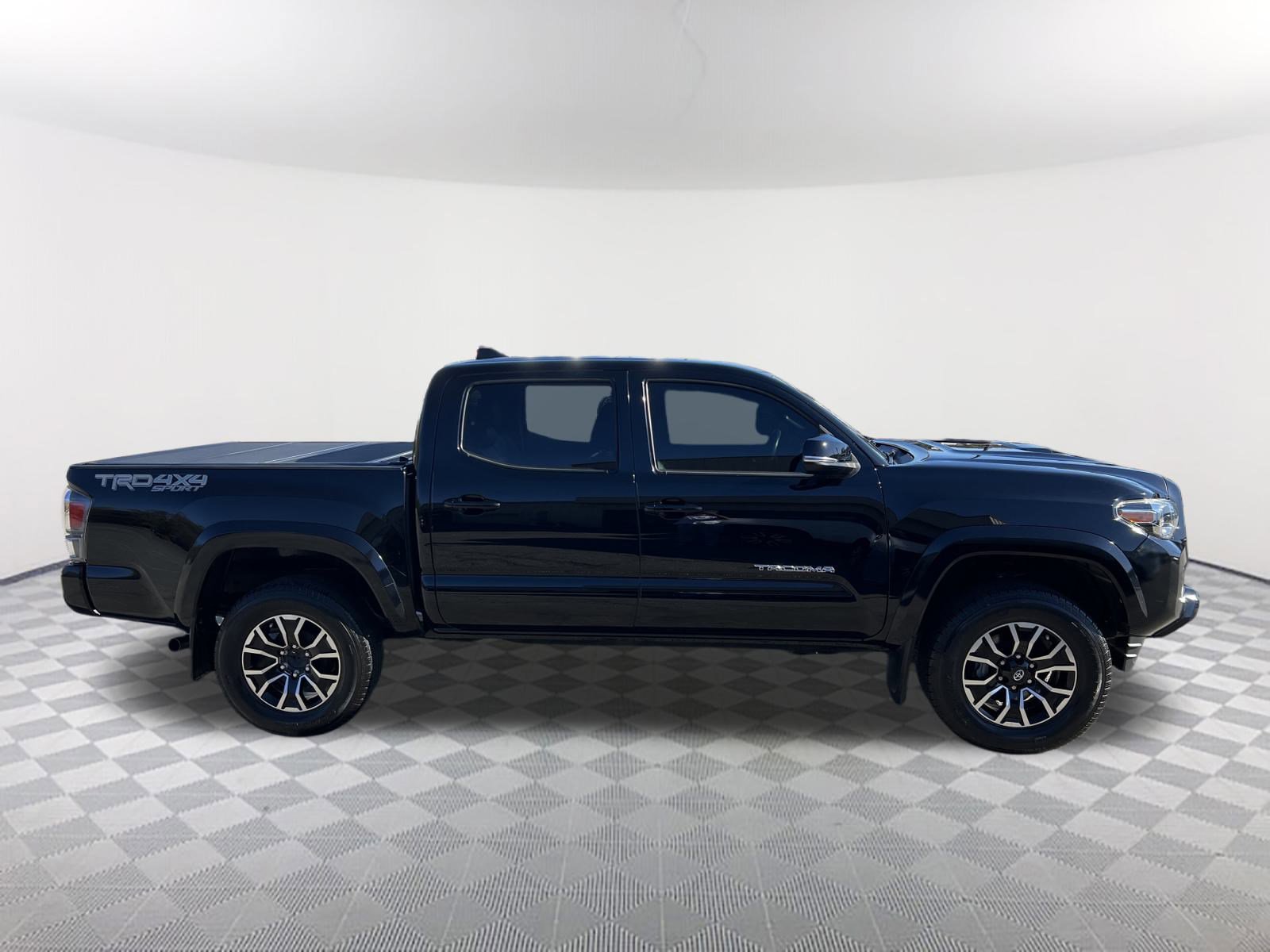 2020 Toyota Tacoma TRD Sport V6 4x4 photo 3