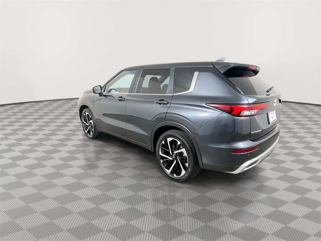 2024 Mitsubishi Outlander SE Ralliart photo 5