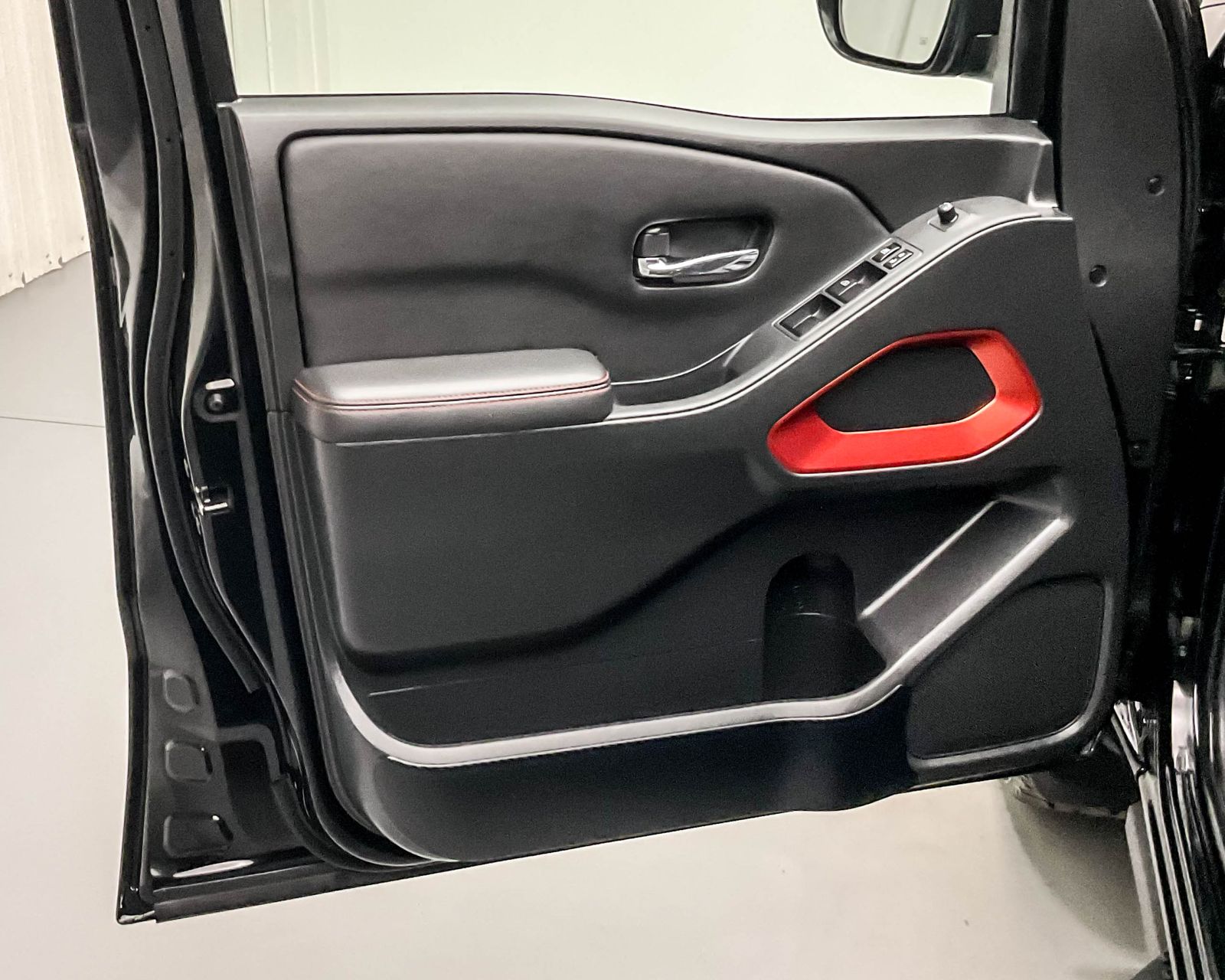 2023 Nissan Frontier PRO-4X photo 9