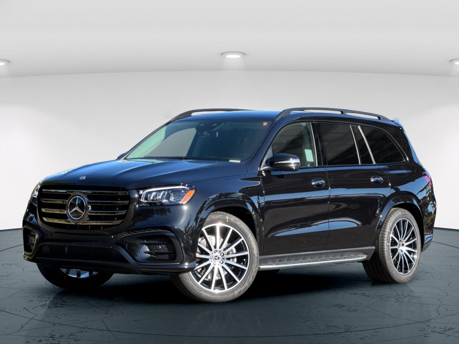 2026 Mercedes Benz GLS 450 4MATIC photo 2