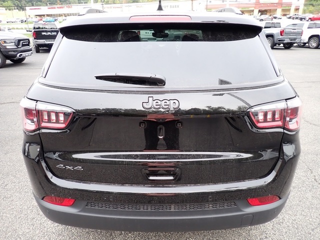 2026 Jeep Compass Limited photo 4