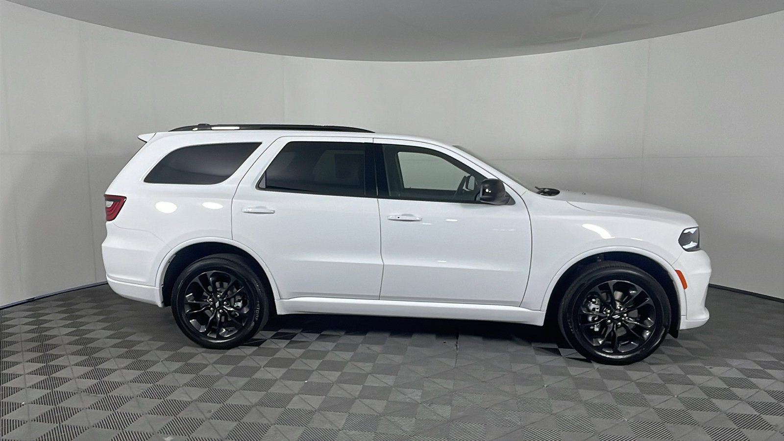 2025 Dodge Durango GT photo 3