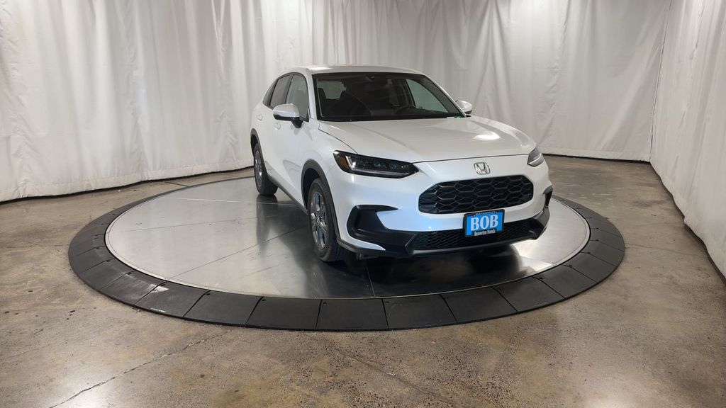 2026 Honda HR-V LX photo 4