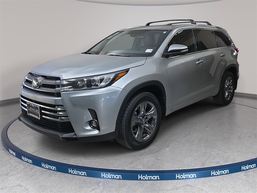 2019 Toyota Highlander Limited Platinum's photo
