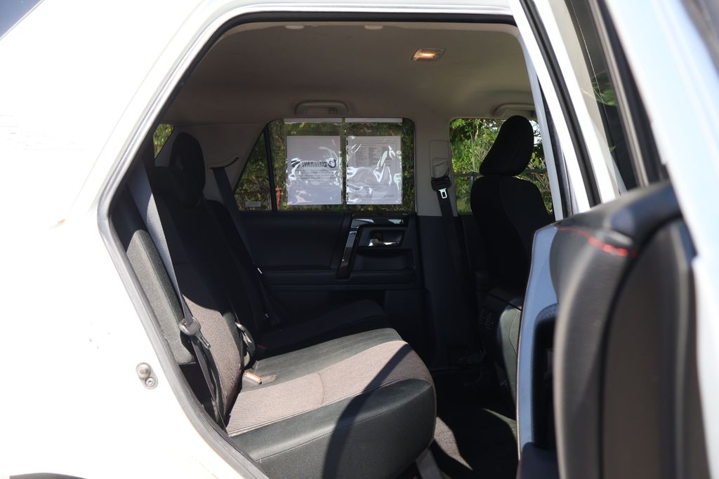 2020 Toyota 4Runner TRD Off-Road photo 38