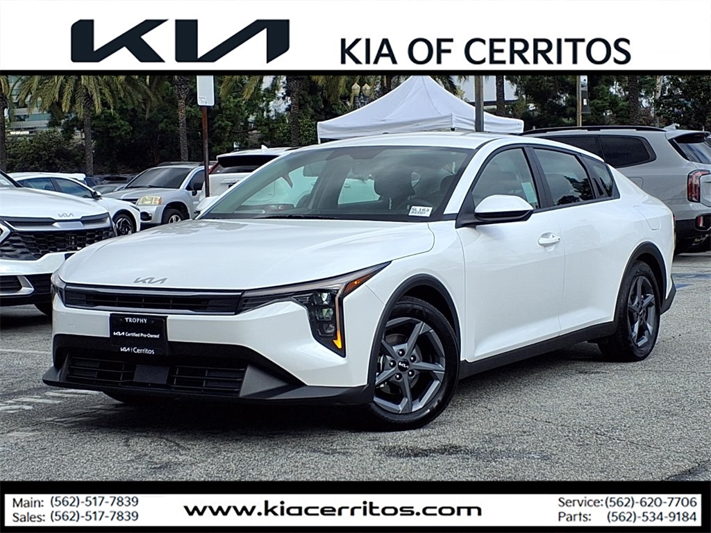 2025 Kia K4 LXS