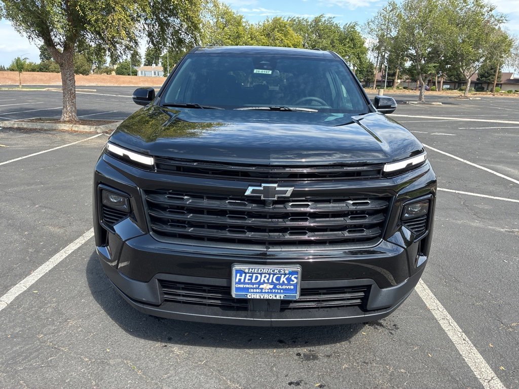 2026 Chevrolet Traverse photo 2