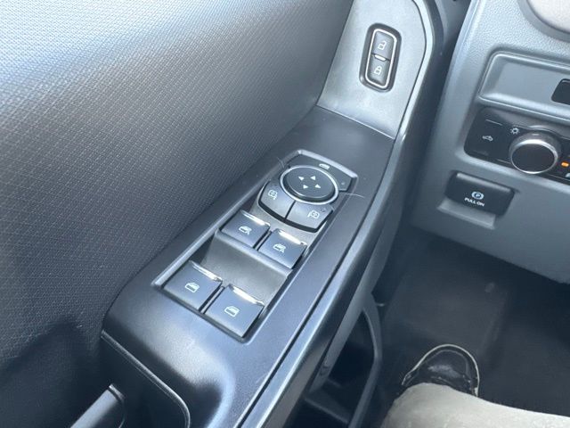 2023 Ford F-150 Lightning photo 19