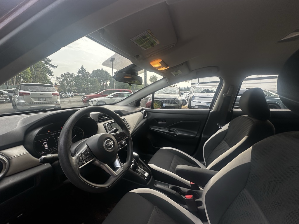2020 Nissan Versa 1.6 SV photo 17