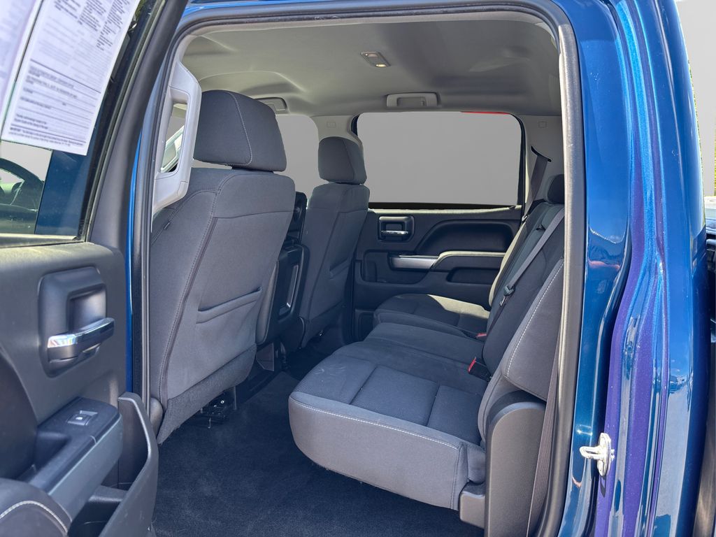 2017 Chevrolet Silverado 1500 LT photo 10