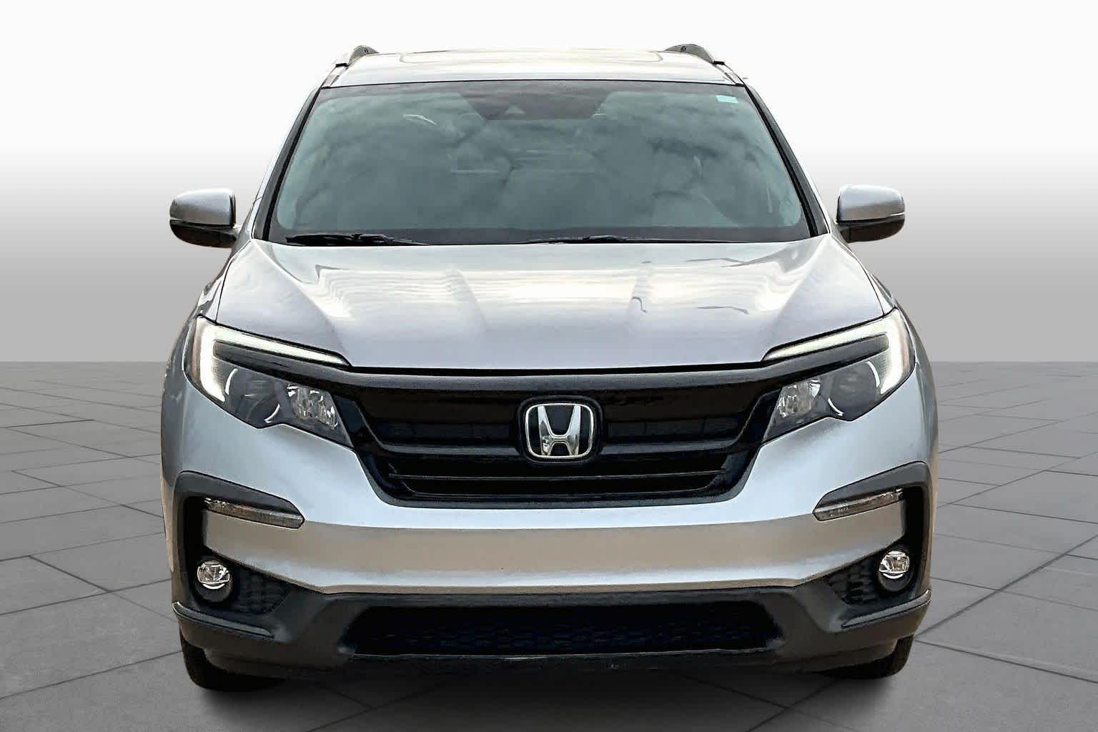 2021 Honda Pilot Special Edition photo 3