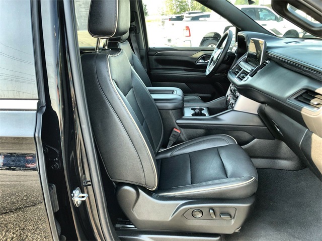2024 Gmc Yukon XL SLT photo 16