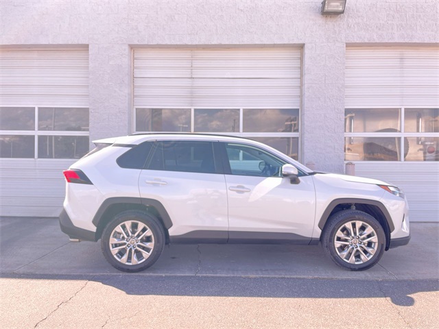 2025 Toyota RAV4 XLE Premium photo 2