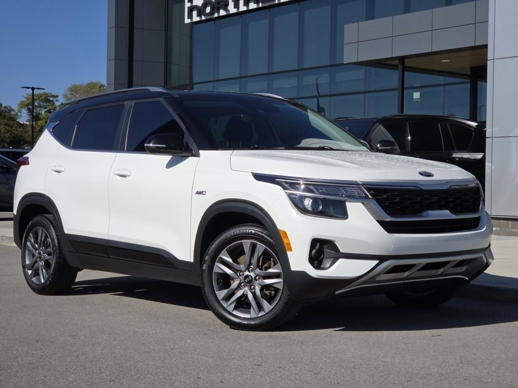 Used 2021 Kia Seltos S with VIN KNDEUCAAXM7144672 for sale in Fort Wright, KY