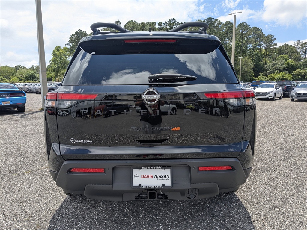 2025 Nissan Pathfinder Rock Creek photo 4