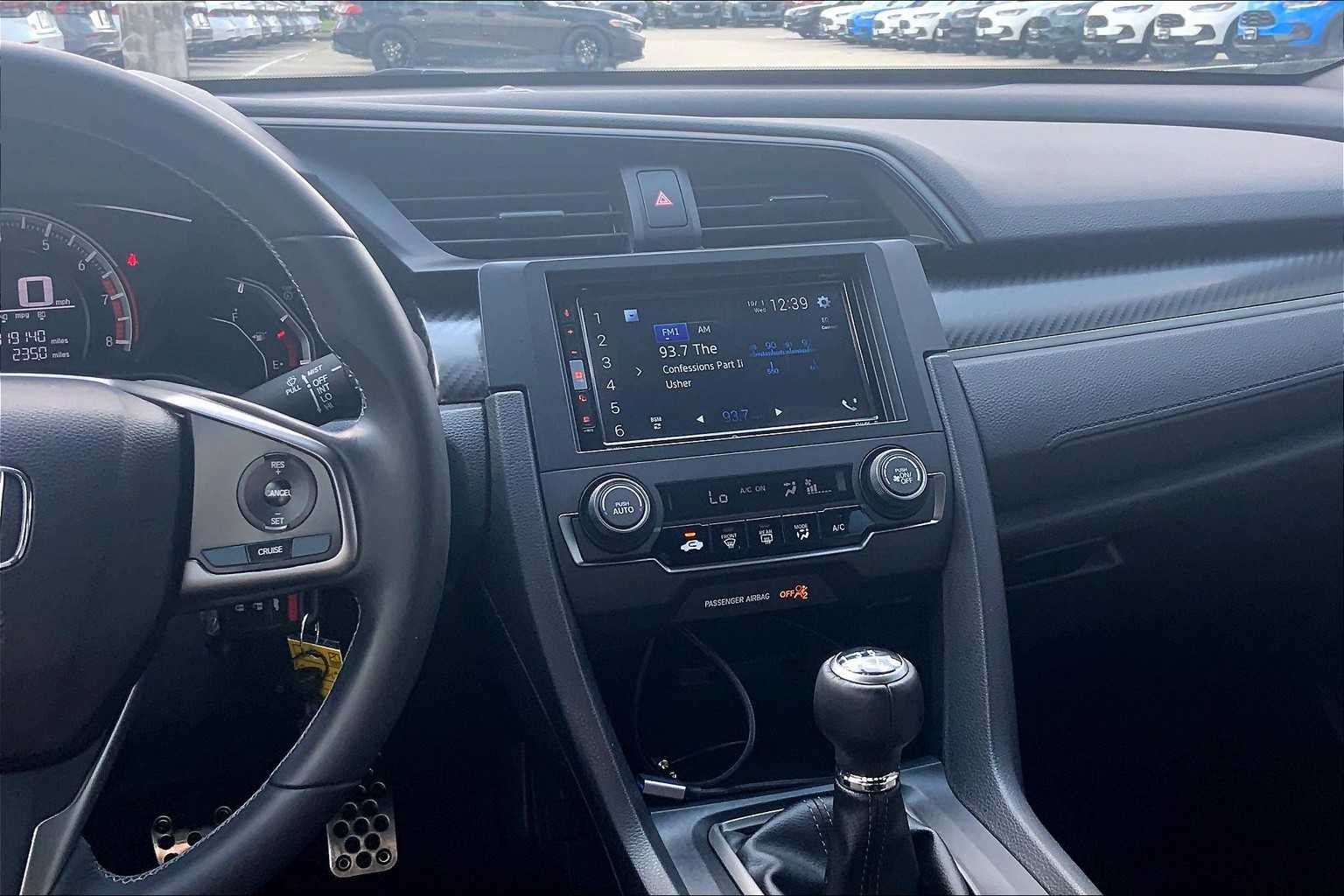 2018 Honda Civic Hatchback Sport photo 6