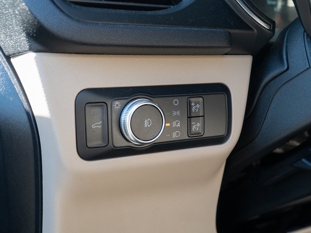 2020 Ford Escape Titanium photo 28