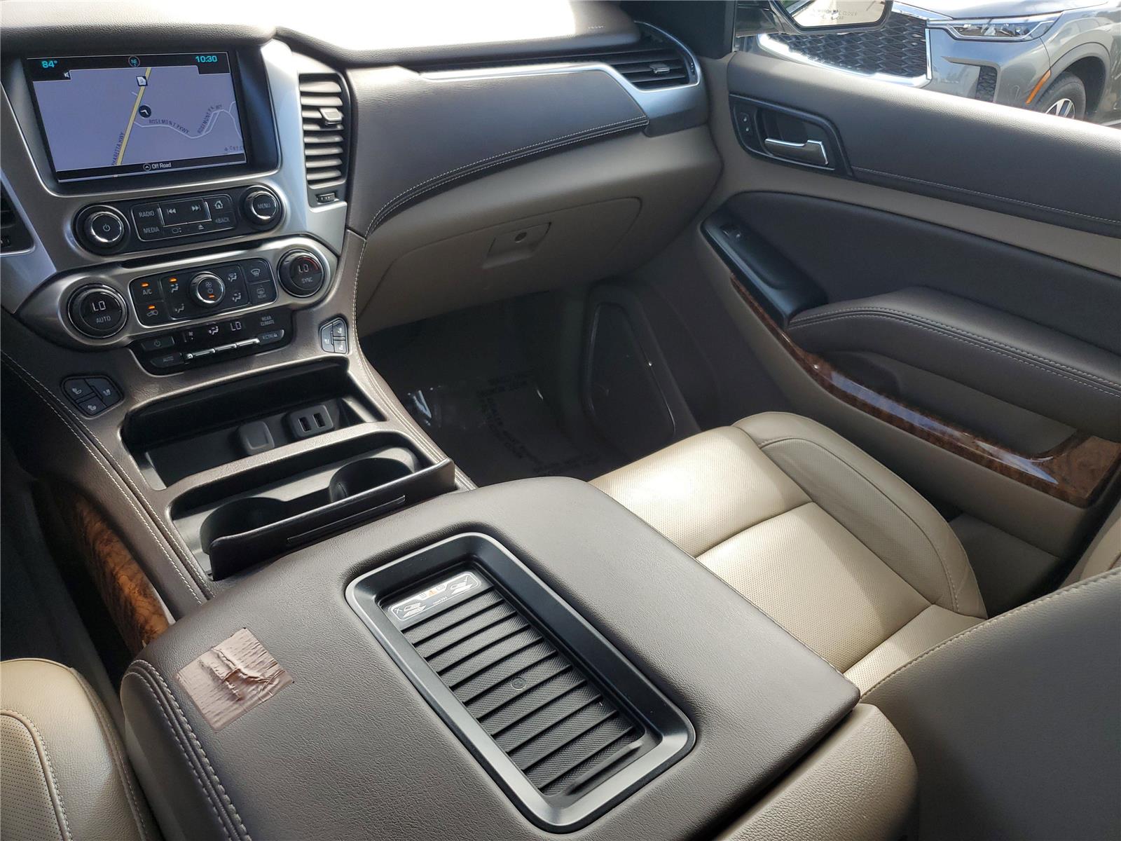 2020 Chevrolet Tahoe Premier photo 14
