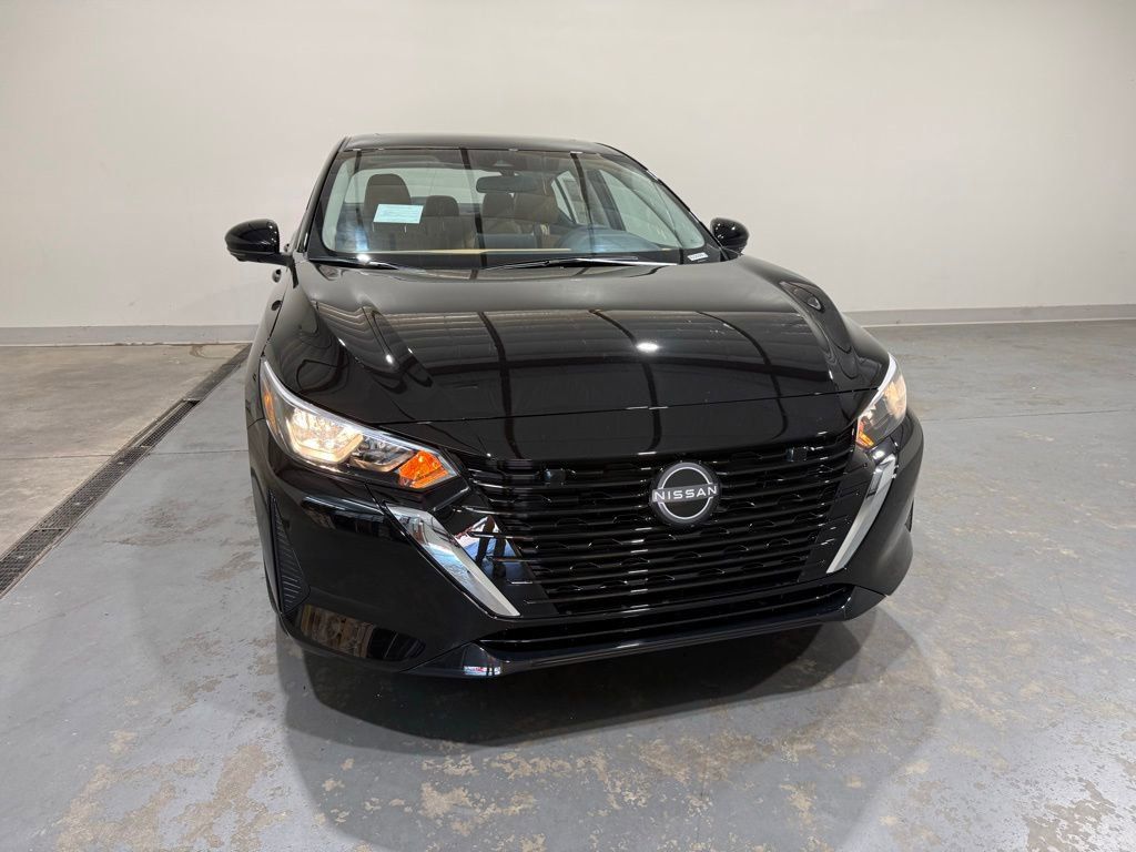 2025 Nissan Sentra SV's photo