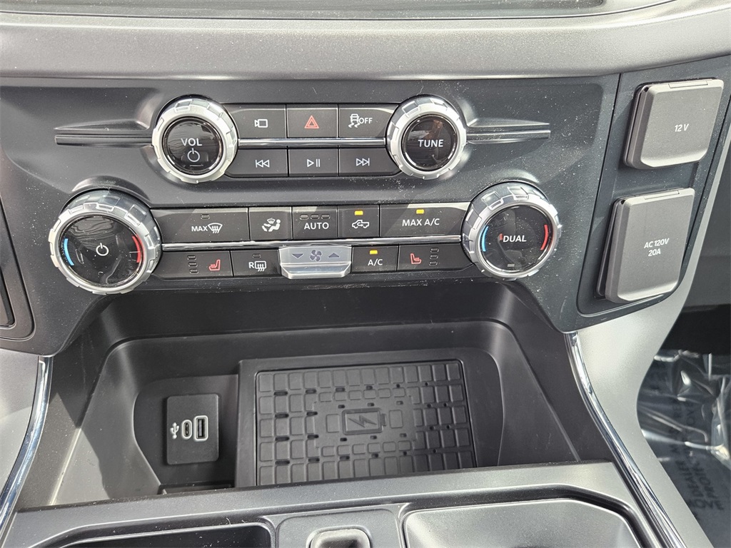 2025 Ford F-150 XLT photo 20