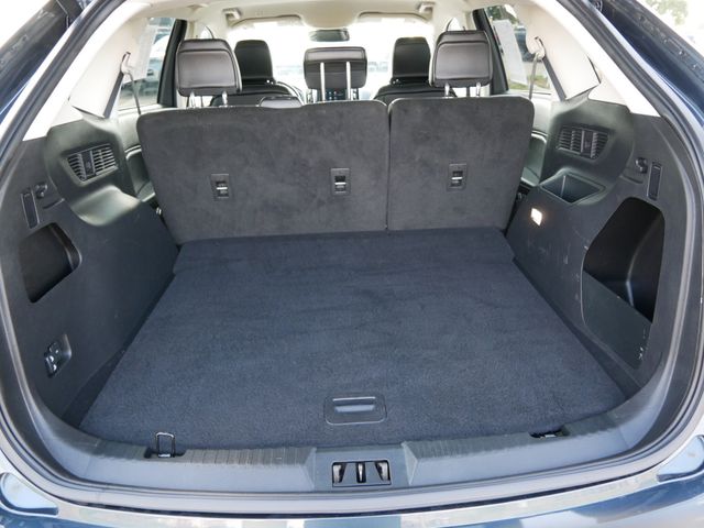2024 Ford Edge SEL photo 5