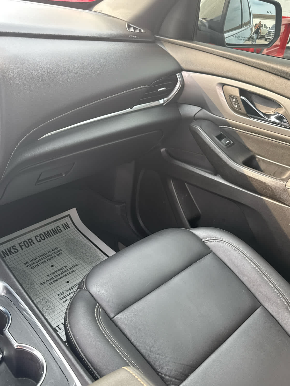 2023 Chevrolet Traverse Leather photo 33