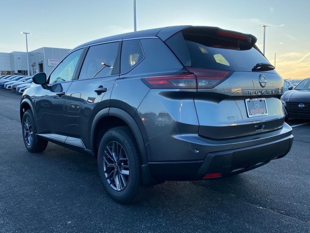 2025 Nissan Rogue S photo 6