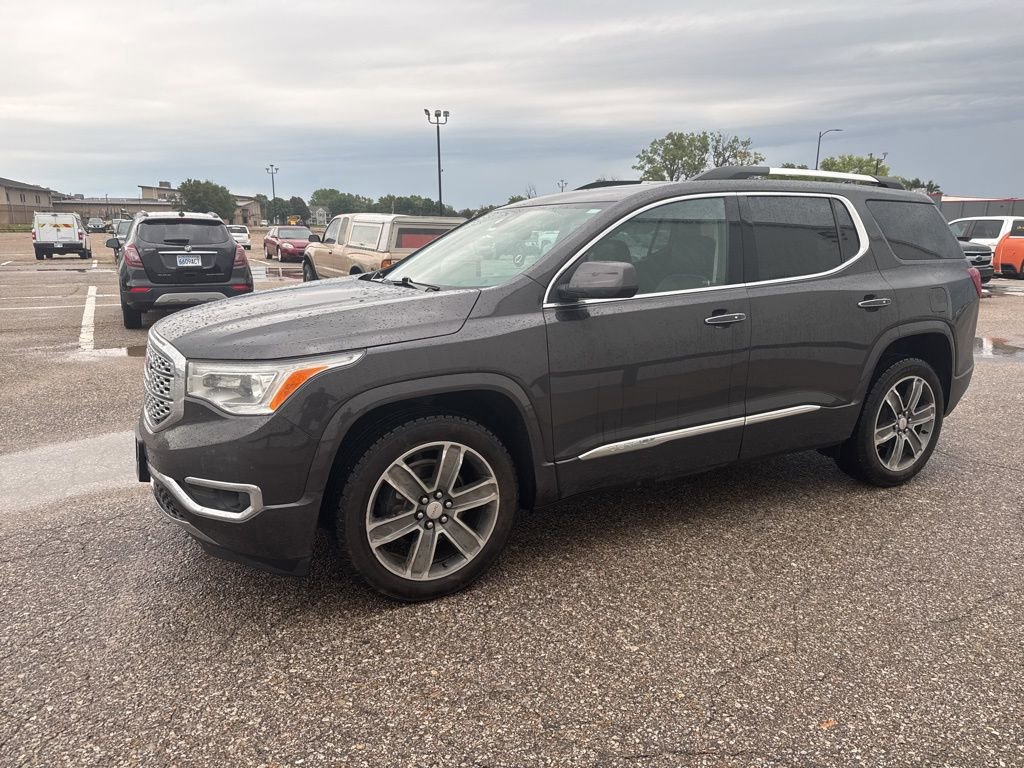 2017 Gmc Acadia Denali photo 8