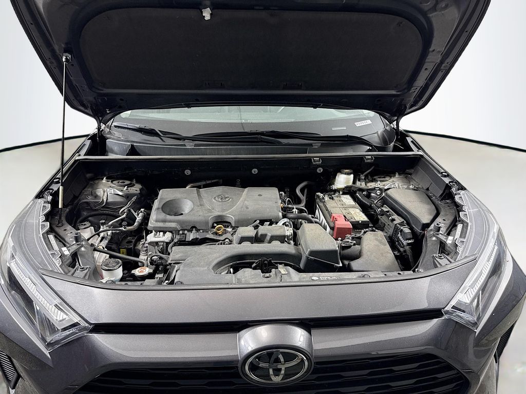 2024 Toyota RAV4 LE photo 27