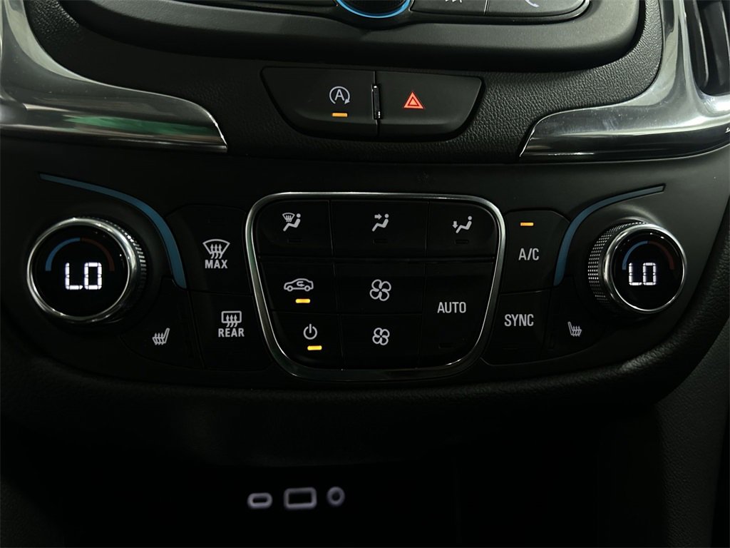 2022 Chevrolet Equinox LT photo 16