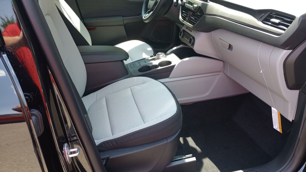 2025 Ford Escape Active photo 12