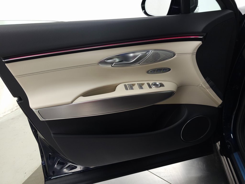 2026 Genesis GV70 2.5T Select photo 5