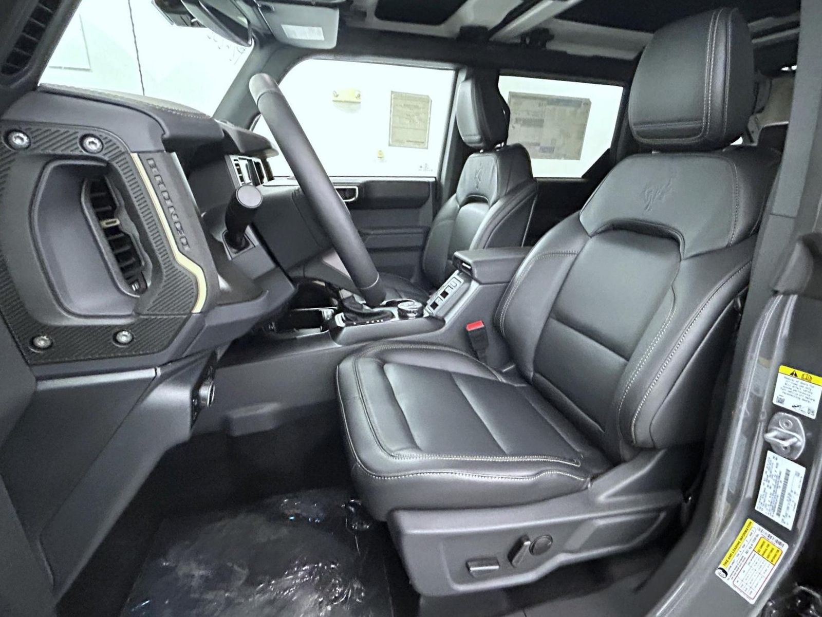 2025 Ford Bronco Badlands photo 10