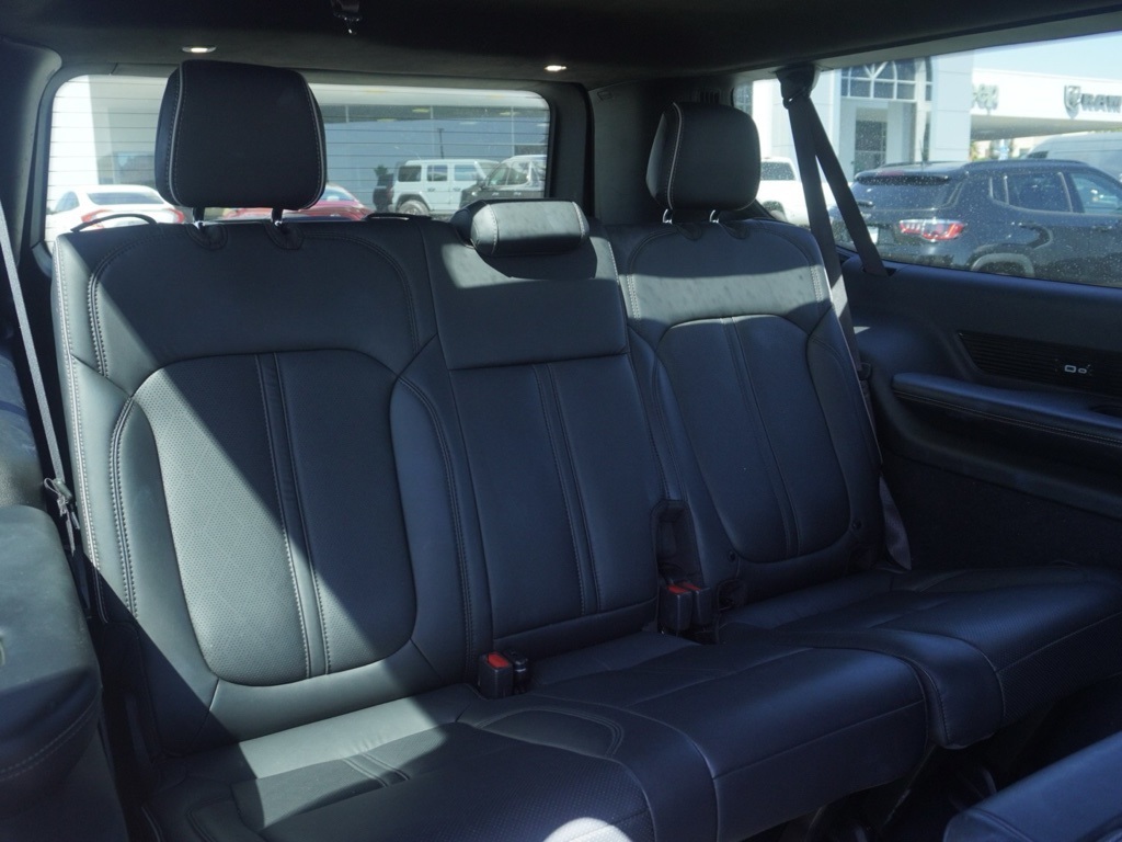 2024 Jeep Grand Wagoneer L II Obsidian photo 25