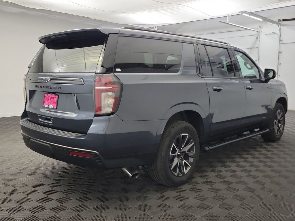 2021 Chevrolet Suburban 1500 Z71 photo 7