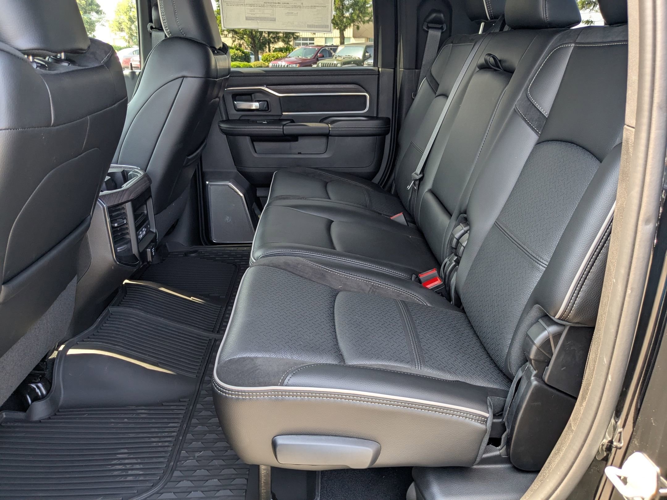 2025 Ram 2500 Laramie photo 23