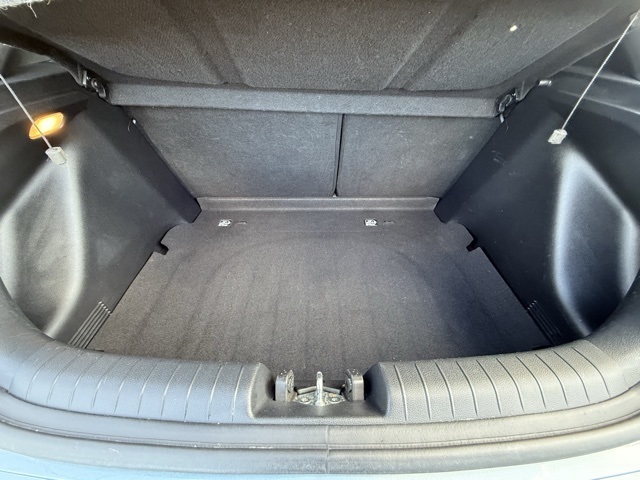 2020 Hyundai Veloster 2.0L Premium photo 15