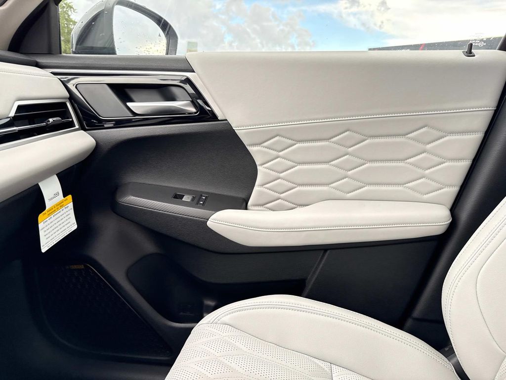2025 Mitsubishi Outlander SEL GT photo 21