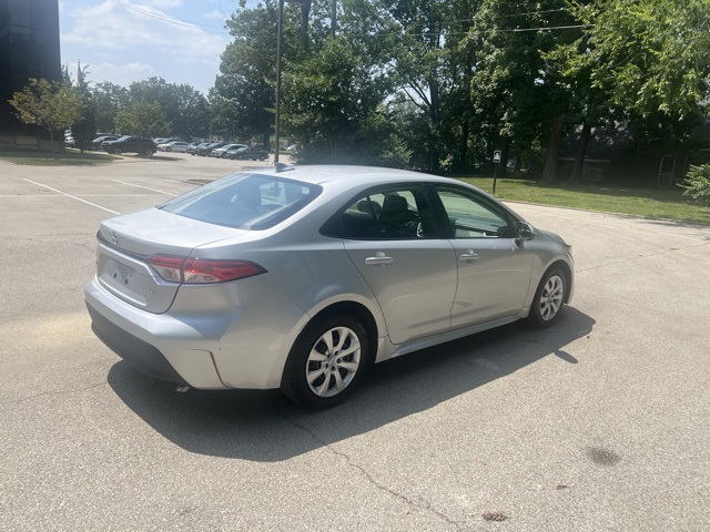 2024 Toyota Corolla LE photo 21