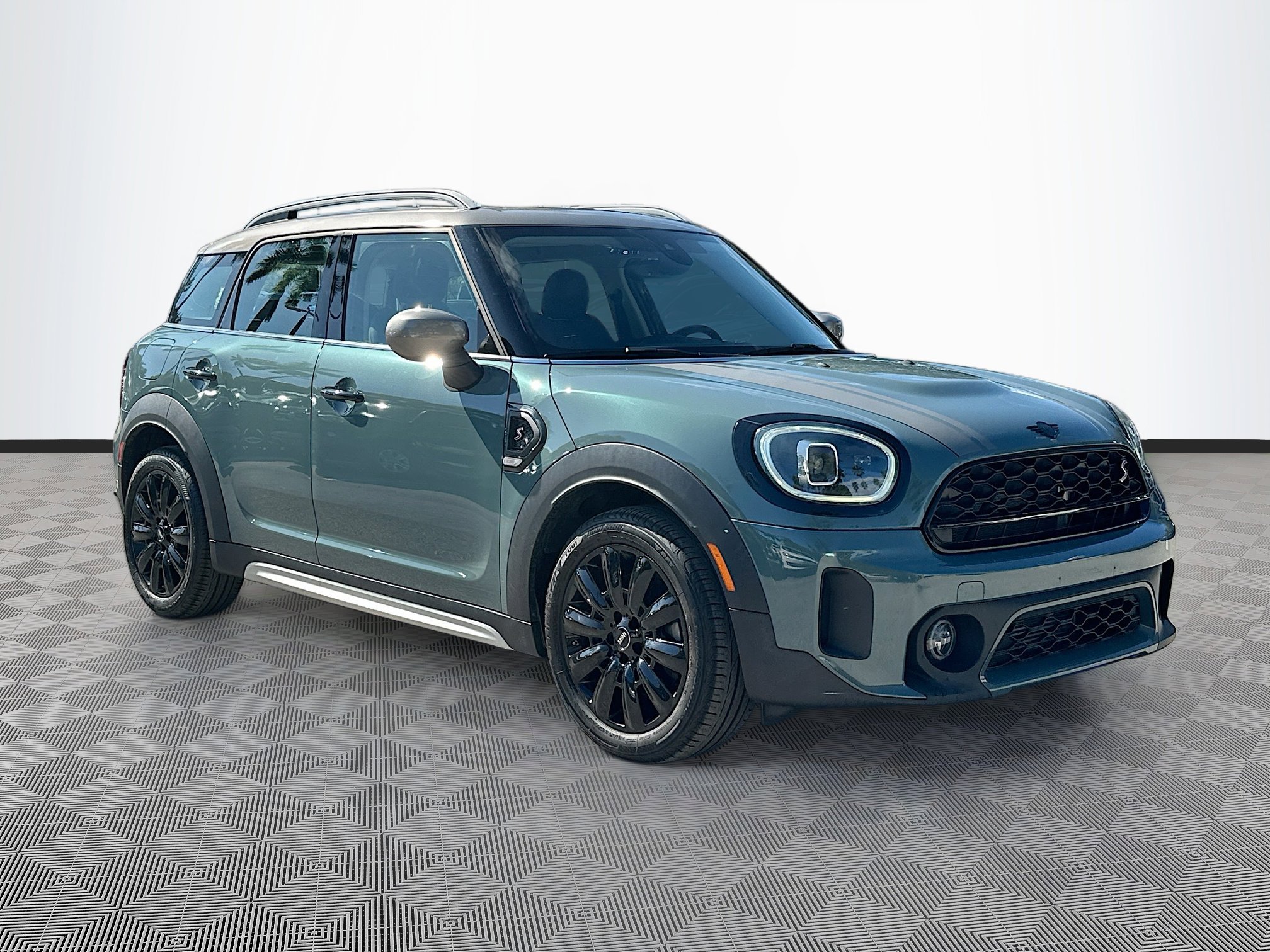 2024 MINI Countryman S's photo