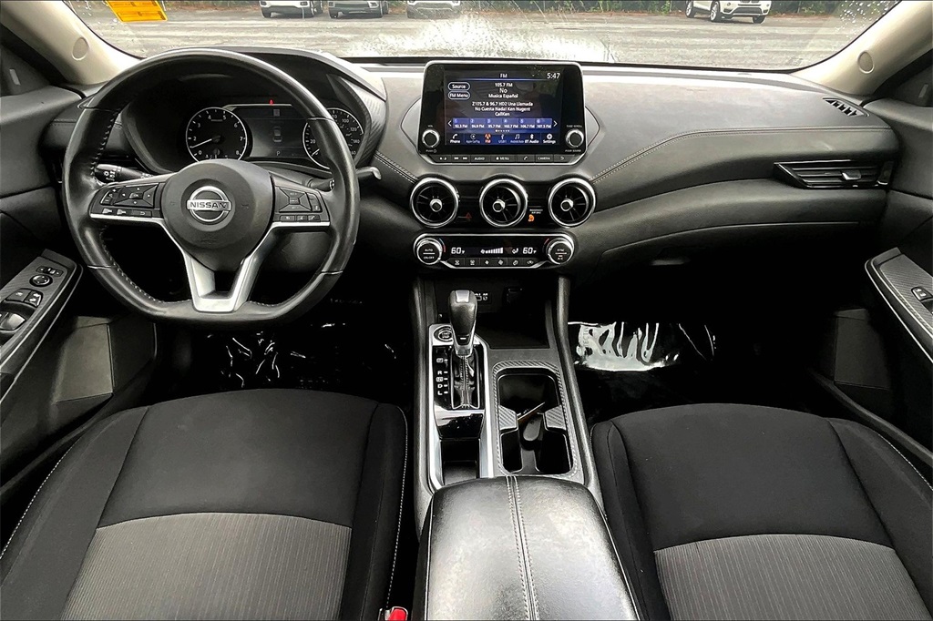 2021 Nissan Sentra SV photo 7