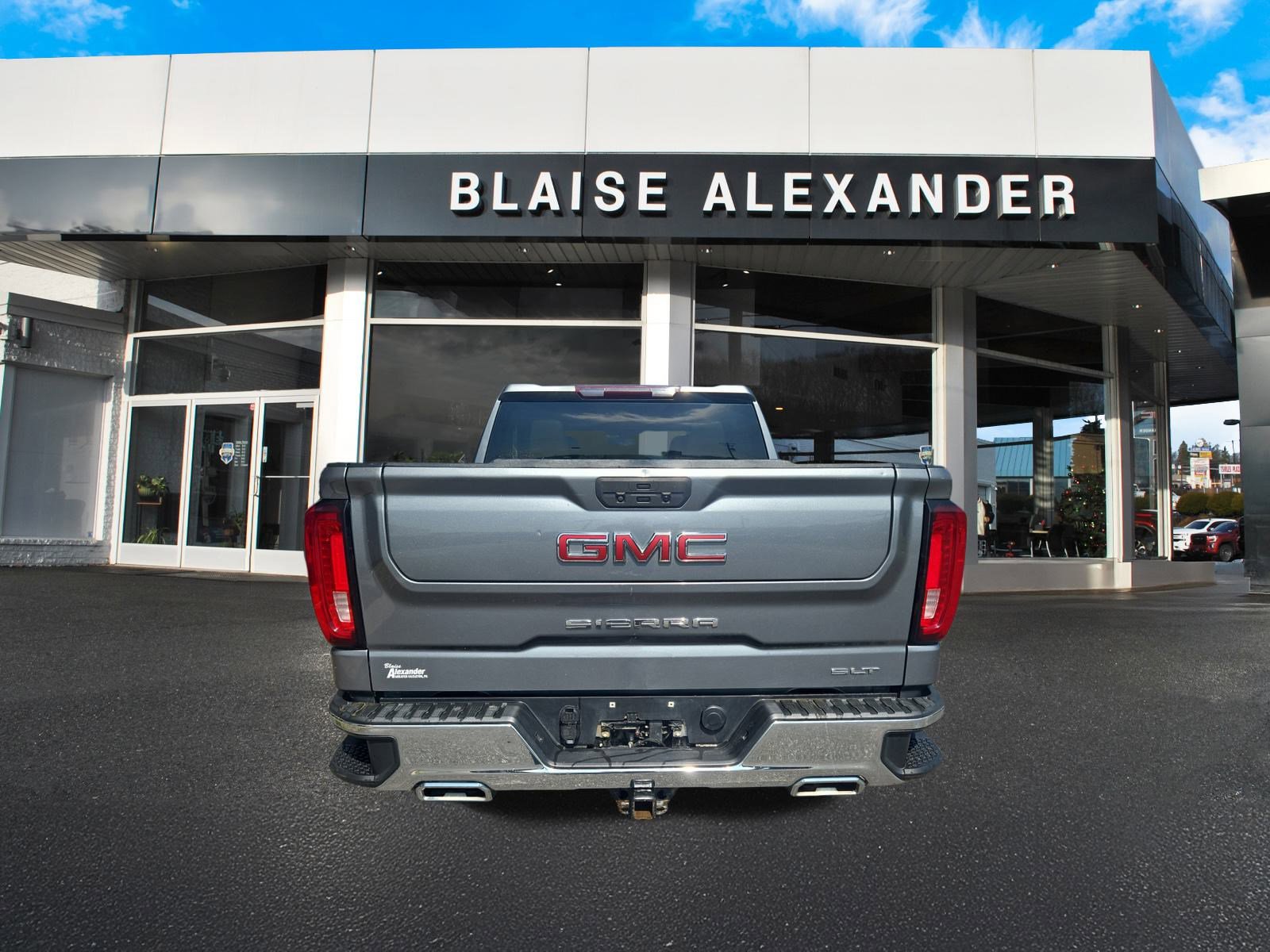 2021 Gmc Sierra 1500 SLT photo 2