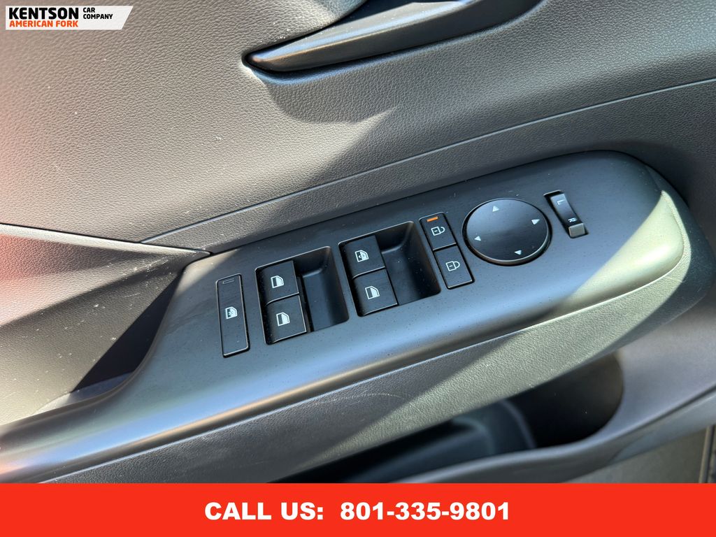 2025 Hyundai Kona SEL photo 21