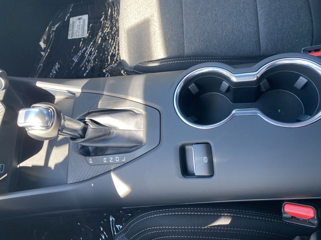 2025 Ford Mustang EcoBoost photo 26