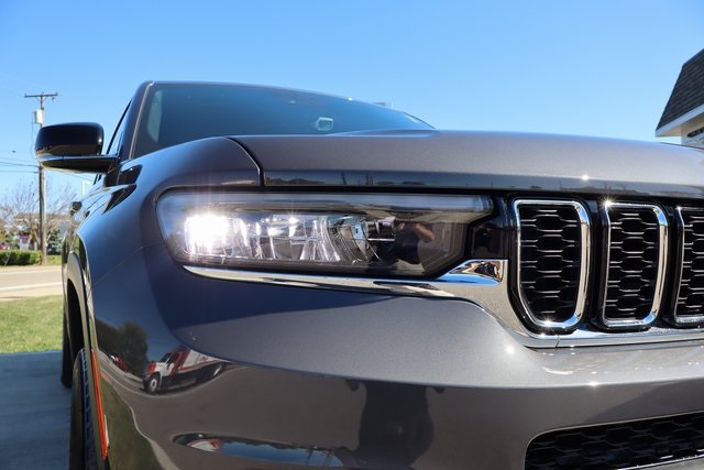 2025 Jeep Grand Cherokee Limited photo 4