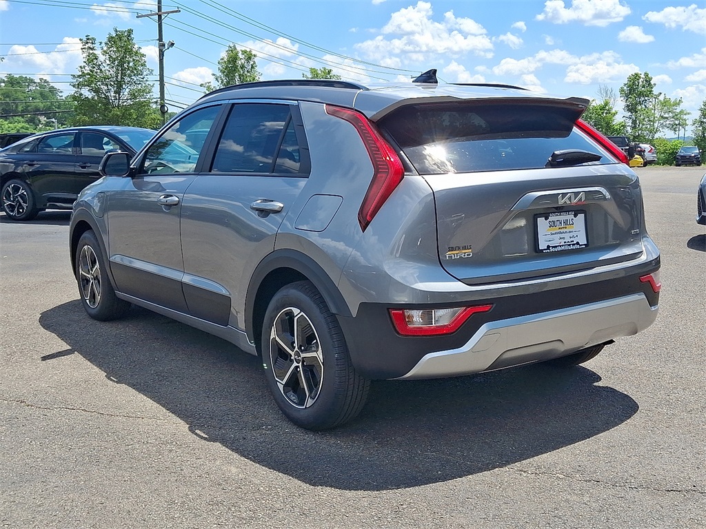 2025 Kia Niro Plug-In Hybrid EX photo 4