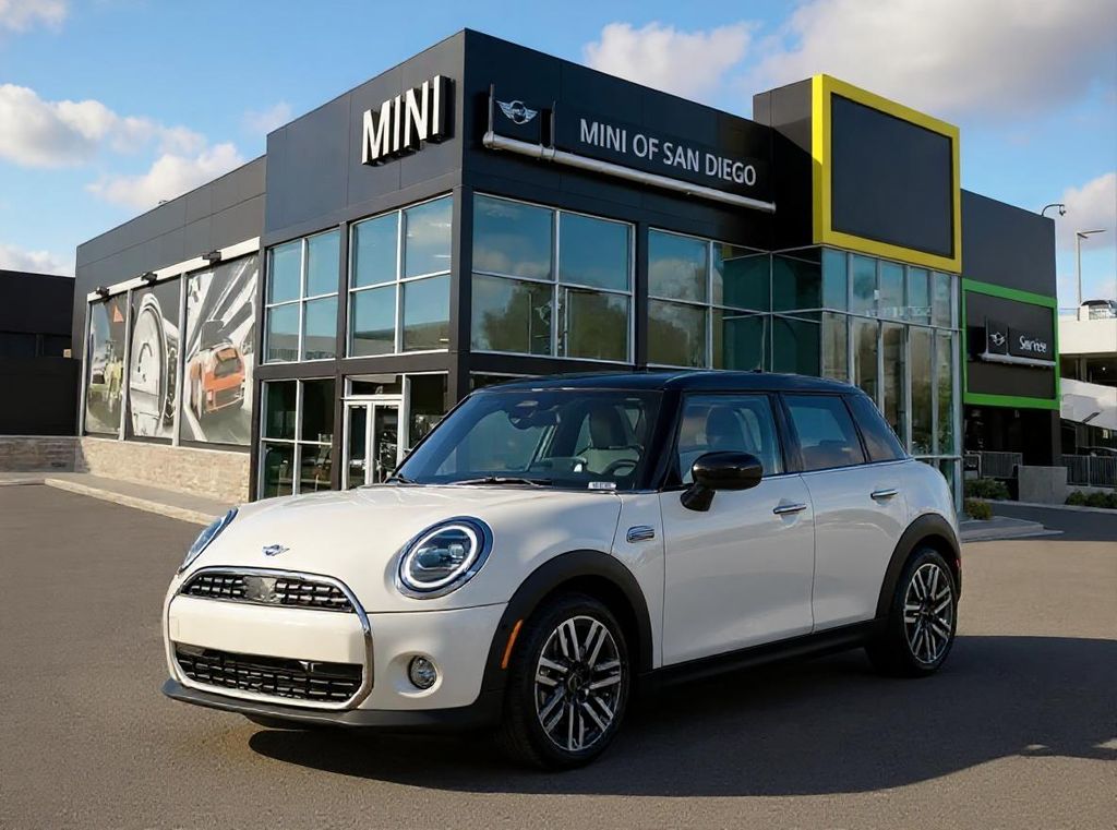 2026 MINI Hardtop 4 Door's photo